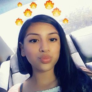 Meet your Posher, Yareli